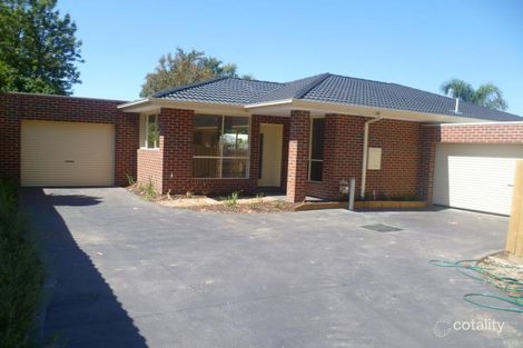 38 Manuka Rd, Berwick, VIC 3806