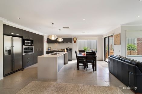 Property photo of 18 Freeman Drive Kangaroo Flat VIC 3555