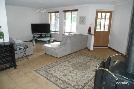 Property photo of 2 Blue Wren Close Serpentine WA 6125