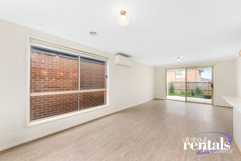 Property photo of 10 Nelse Street Cranbourne North VIC 3977