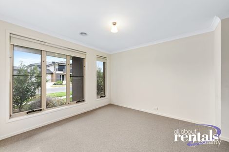 Property photo of 10 Nelse Street Cranbourne North VIC 3977