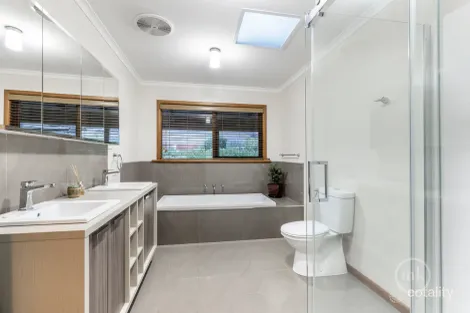 Property photo of 39 Lorimer Road Wattle Glen VIC 3096