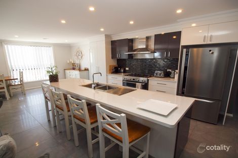 Property photo of 33 Glasson Drive Orange NSW 2800