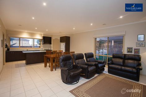 Property photo of 11 Manhattan Close Point Cook VIC 3030