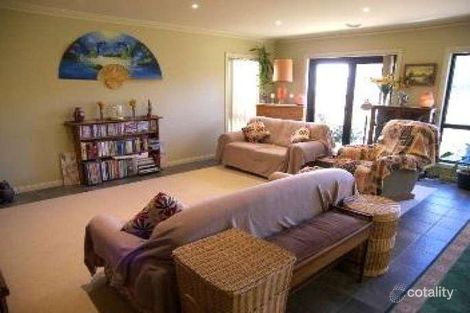 Property photo of 10 Devon Close Strathdale VIC 3550