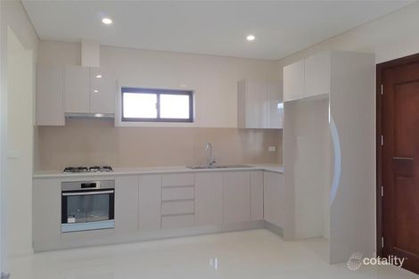 Property photo of 27 Targo Road Pendle Hill NSW 2145