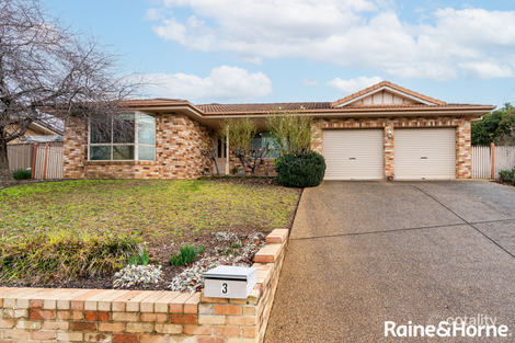 Property photo of 3 Headley Place Kooringal NSW 2650