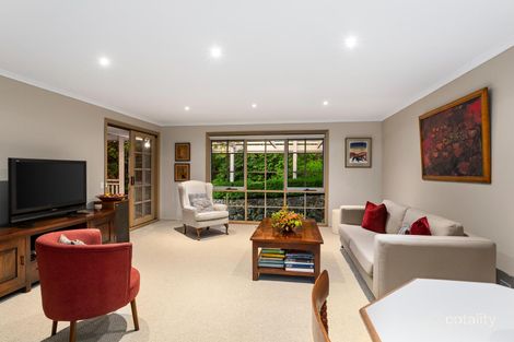 Property photo of 38 Maroong Drive Research VIC 3095