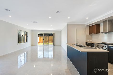 Property photo of 37 Bondi Parade Point Cook VIC 3030