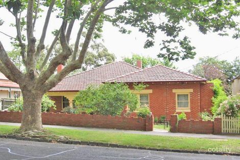 Property photo of 18 Durham Road Surrey Hills VIC 3127