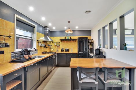 Property photo of 3 Marlock Street Frankston North VIC 3200