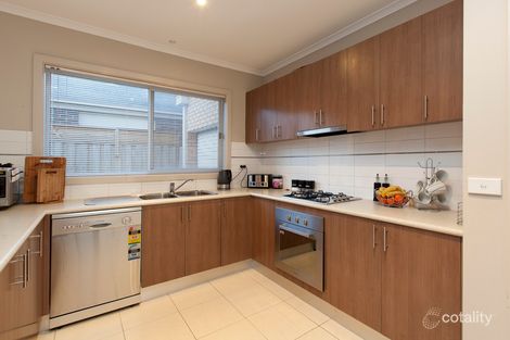 Property photo of 1 Cloudy Crescent Point Cook VIC 3030