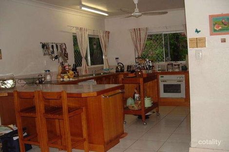 Property photo of 6 Agincourt Close Clifton Beach QLD 4879
