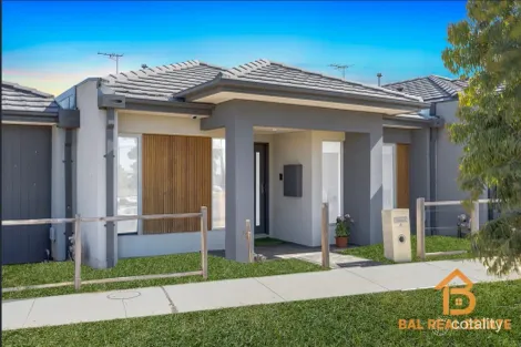 4 Viola Dr, Rockbank, VIC 3335