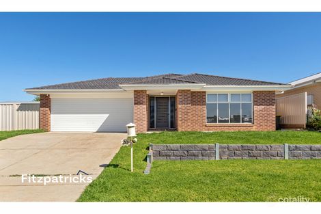 Property photo of 20 Ross Parkway Gobbagombalin NSW 2650