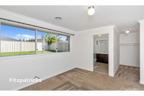 Property photo of 20 Ross Parkway Gobbagombalin NSW 2650