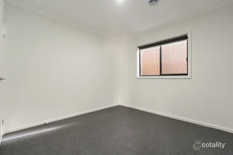 Property photo of 2 Moonstone Road Donnybrook VIC 3064