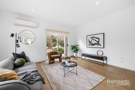 Property photo of 1 Kai Close Caroline Springs VIC 3023