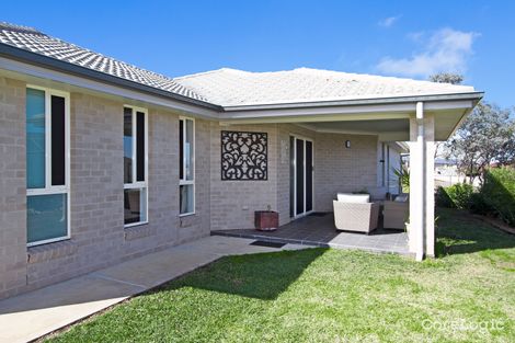 Property photo of 19 Conimbla Crescent North Tamworth NSW 2340