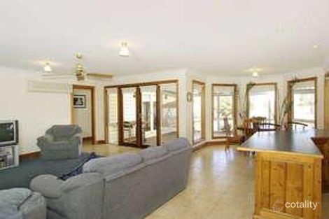 Property photo of 32 Greenfields Drive Moriac VIC 3240