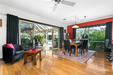 Property photo of 1 Isabella Vine Place Gowanbrae VIC 3043