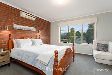 Property photo of 1/36 Oberon Drive Belmont VIC 3216