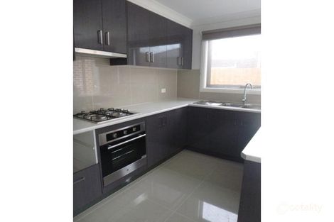 Property photo of 2/52 Taylor Street Cranbourne VIC 3977