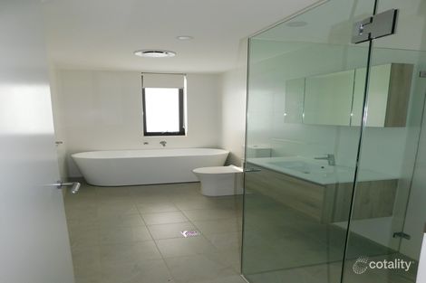 315d/2 Calabria Lane, Prairiewood, NSW 2176