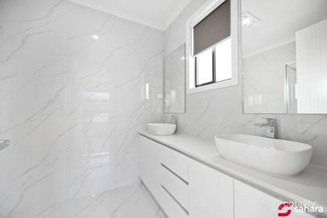 31 Sparrowhawk Cres, Deanside, VIC 3336