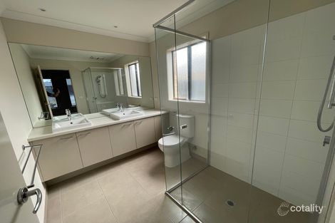 Property photo of 28 Hawkstone Road Manor Lakes VIC 3024