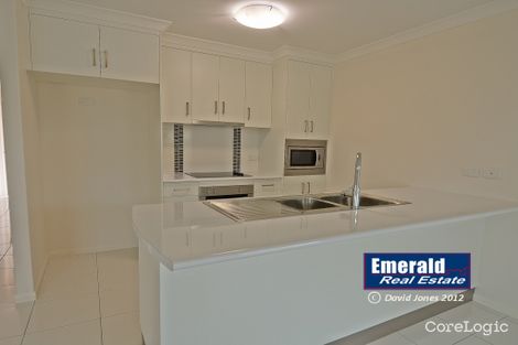 Property photo of 2/29 Scenic Drive Emerald QLD 4720