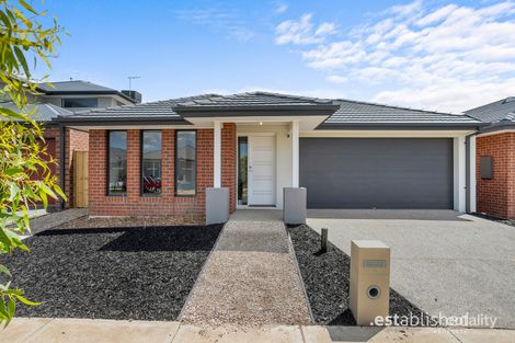 10 Farmingdale St, Manor Lakes, VIC 3024