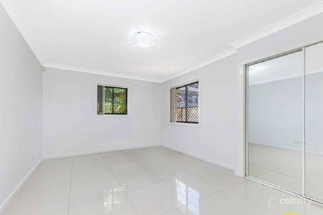 Property photo of 2/36 Carinya Road Girraween NSW 2145