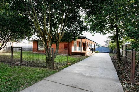 37 Old Lancefield Rd, Woodend, VIC 3442