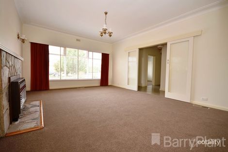 Property photo of 15 Orama Avenue Wendouree VIC 3355