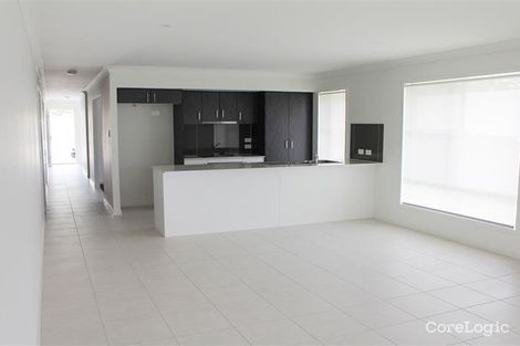 Property photo of 31 Tempera Place Yarrabilba QLD 4207