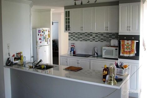 Property photo of 14 Rokeby Court Branyan QLD 4670