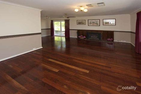 9 Lindley Ave, Kelmscott, WA 6111