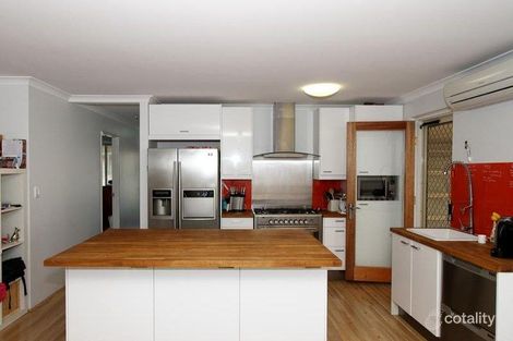 Property photo of 4 Dowerin Close Beeliar WA 6164