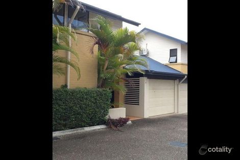 Property photo of 4/122 Central Avenue Indooroopilly QLD 4068