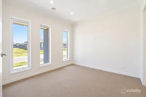 Property photo of 12 Cornsilk Drive Clyde VIC 3978