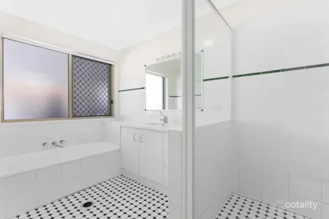 Property photo of 40-46 Ladbroke Crescent Urangan QLD 4655