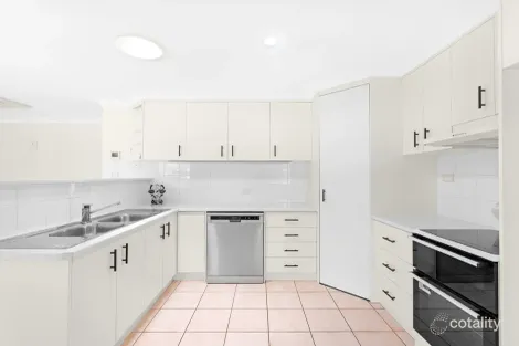 Property photo of 40-46 Ladbroke Crescent Urangan QLD 4655