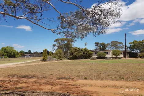 Property photo of 235-237 Maurice Road Murray Bridge SA 5253