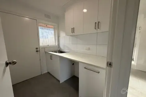 Property photo of 10 Dunbar Court Lalor VIC 3075