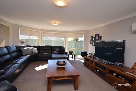 Property photo of 12 Illawarra Circuit Worrigee NSW 2540