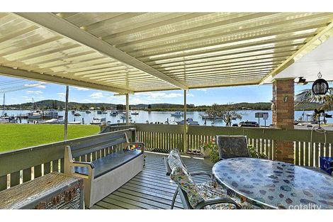 Property photo of 4 Sorrento Road Empire Bay NSW 2257