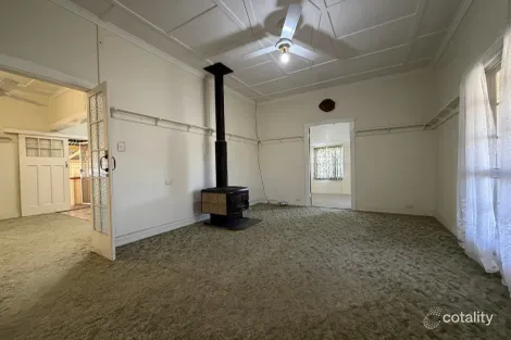 Property photo of 4 Cunningham Street Monto QLD 4630