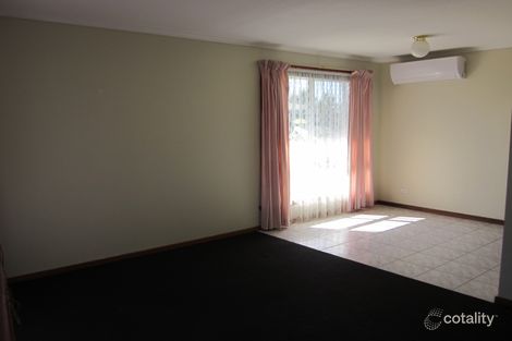 Property photo of 38B Sunbird Crescent Hoppers Crossing VIC 3029
