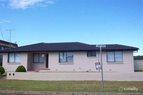 6 Gipps Cres, Barrack Heights, NSW 2528